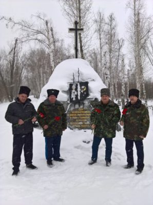 Казаки Первого отдела ОКВ СКР почтили память жертв геноцида казачества, организованного большевиками (фото)
